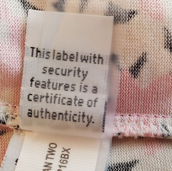 DIANE VON FURSTENBERG Wrap dress, size 10, excellent condition, dry cleaned. - Picture 13 of 13